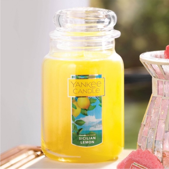 YANKEE CANDLE NWT Sicilian lemon original large jar candle lidded -22oz - Picture 2 of 7